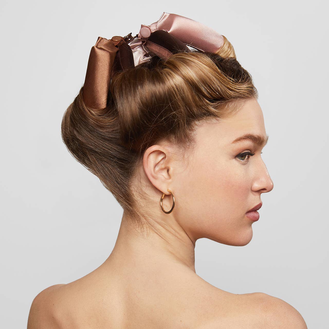 Satin Jumbo Flexi Rods - Rosewood (4 PCs): Effortlessly achieve smooth, voluminous, and frizz-free curls with these satin rods.